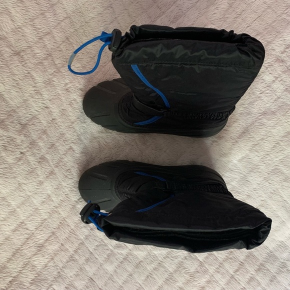 Youth Sorel Black Snow Boots Size 5 - Picture 3 of 11